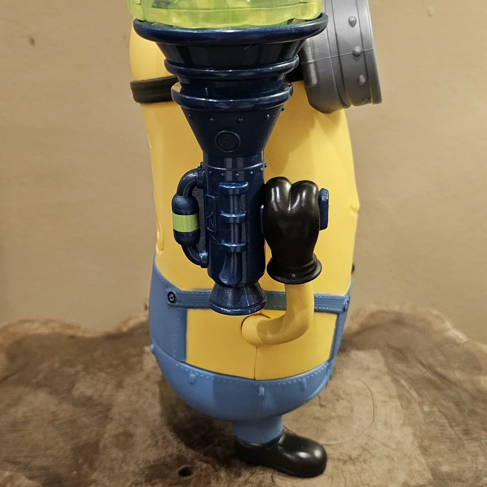 Minions The Rise Of Gru Mighty Minion Kevin - Picture 5 of 7